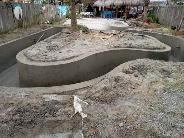 Pool Gunite Plastering and Remodeling Company Houston | JR Pool Plastering & Texas Gunite Ltd 14 Portrait 2
